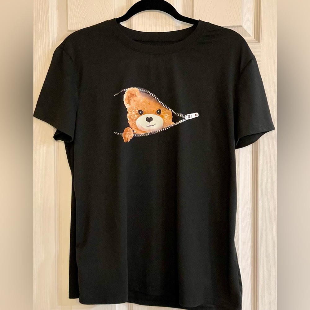 Black T-Shirt with Bear Graphic Unisex Size XL